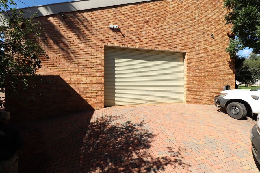 4 Bedroom Property for Sale in Wilkoppies North West